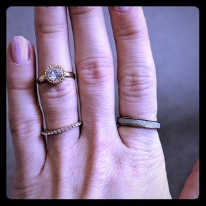 ❗️ 2 for $6  3 pc Stackable Ring Set NWOT